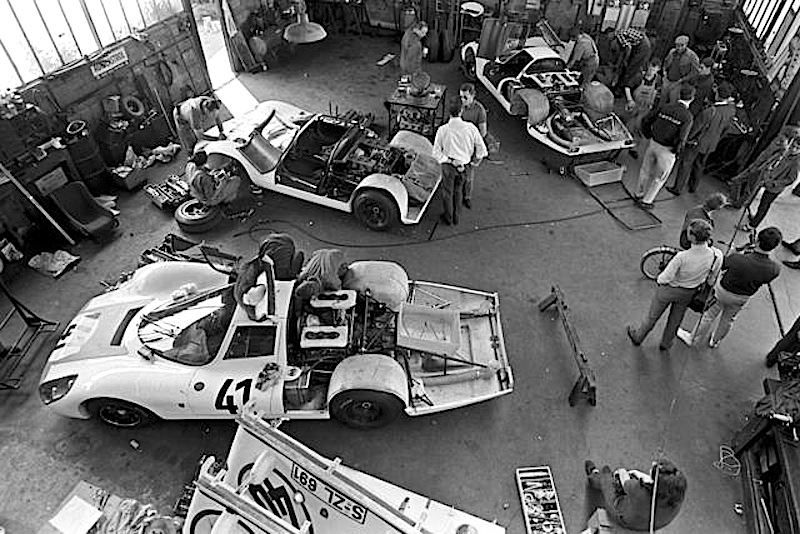 67 - Le Mans -910 or 907 - Teloche - La Sarthe garage.jpg