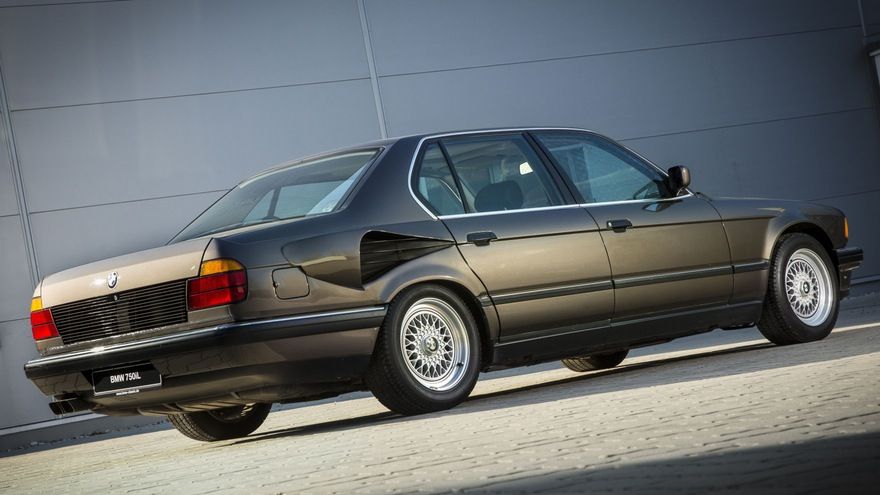 7e98285a49_BMW-767iL-002.jpg