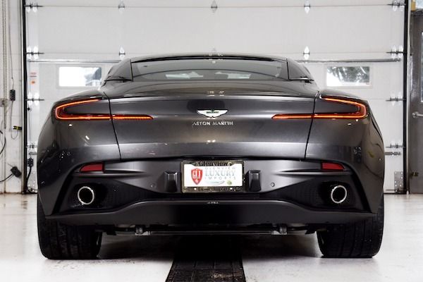 New-2018-Aston-Martin-DB11.jpg.0e99a9240fe190f1081b2e5207c72a07.jpg