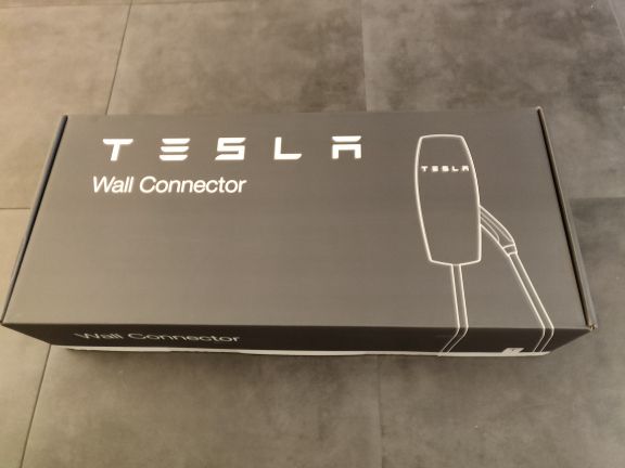 wall_connector.jpg.9f37ed936b354a47788cf05b360d1da6.jpg