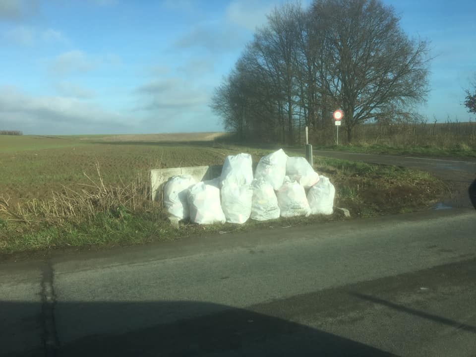 Zwerfvuil.jpg.620852e986359bed6fdfa71a6b8076c1.jpg