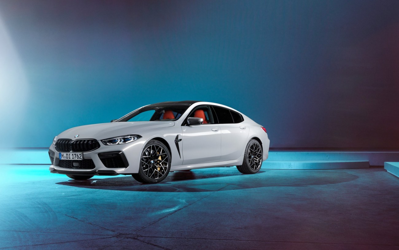_content_dam_bmw_marketBMW_M_common_topics_magazine-article-pool_2019_bmw-m-wallpaper_bmw-m8-gran-coupe-hockenheim-mi-02.thumb.jpg.7b5714e6295797c1ff3b94772b41d3ff.jpg