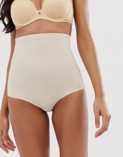 beige.jpg.fcedbdbf922167e99946866042c1de25.jpg
