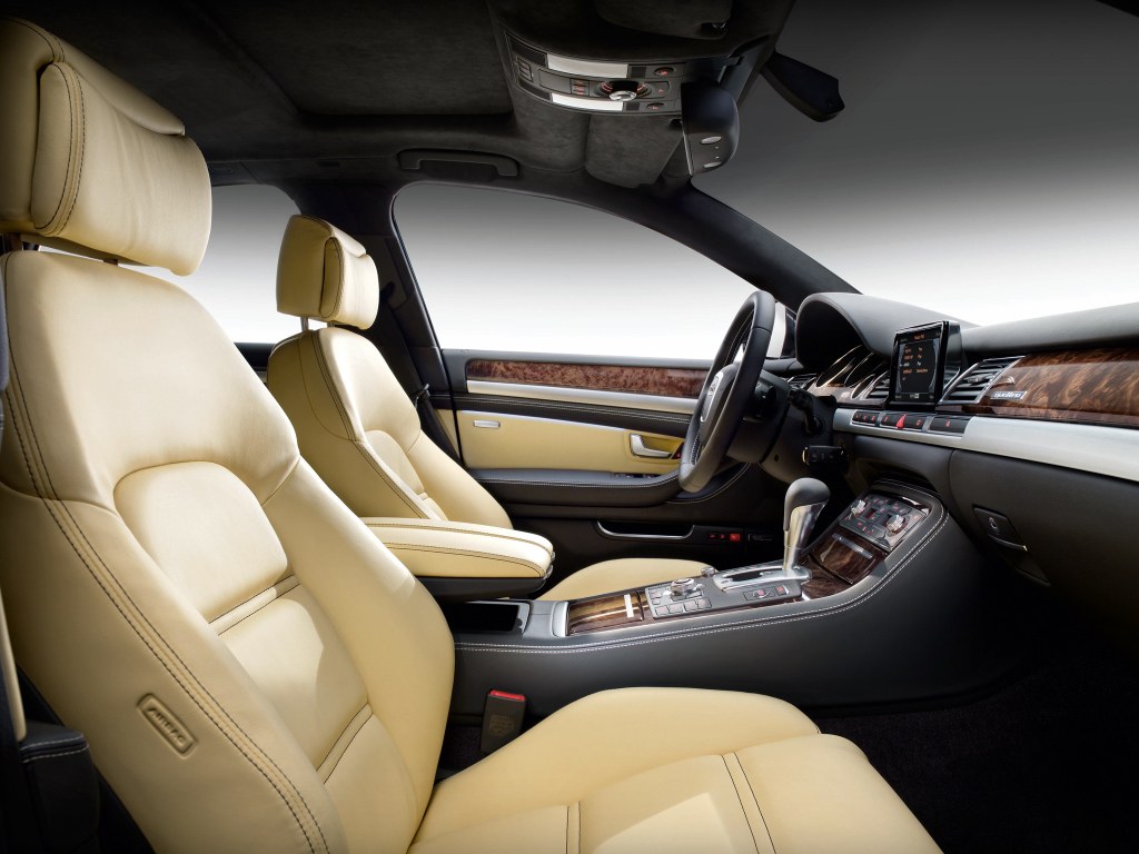 autowp.ru_audi_a8_4.2_quattro_40.jpg.19aa2d47eda2ea268a47723b654171c5.jpg
