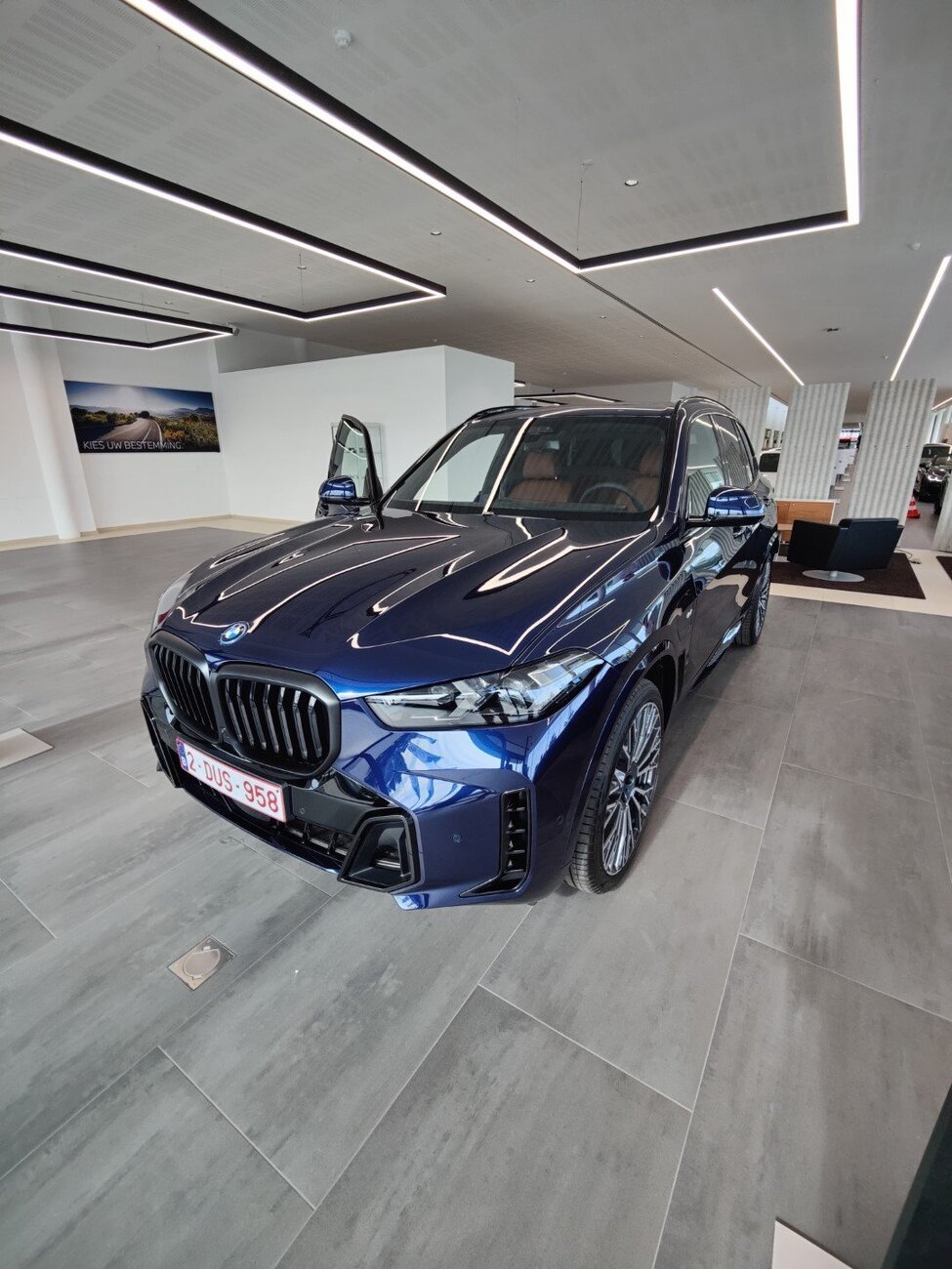 x5-blue-v1-001.jpg