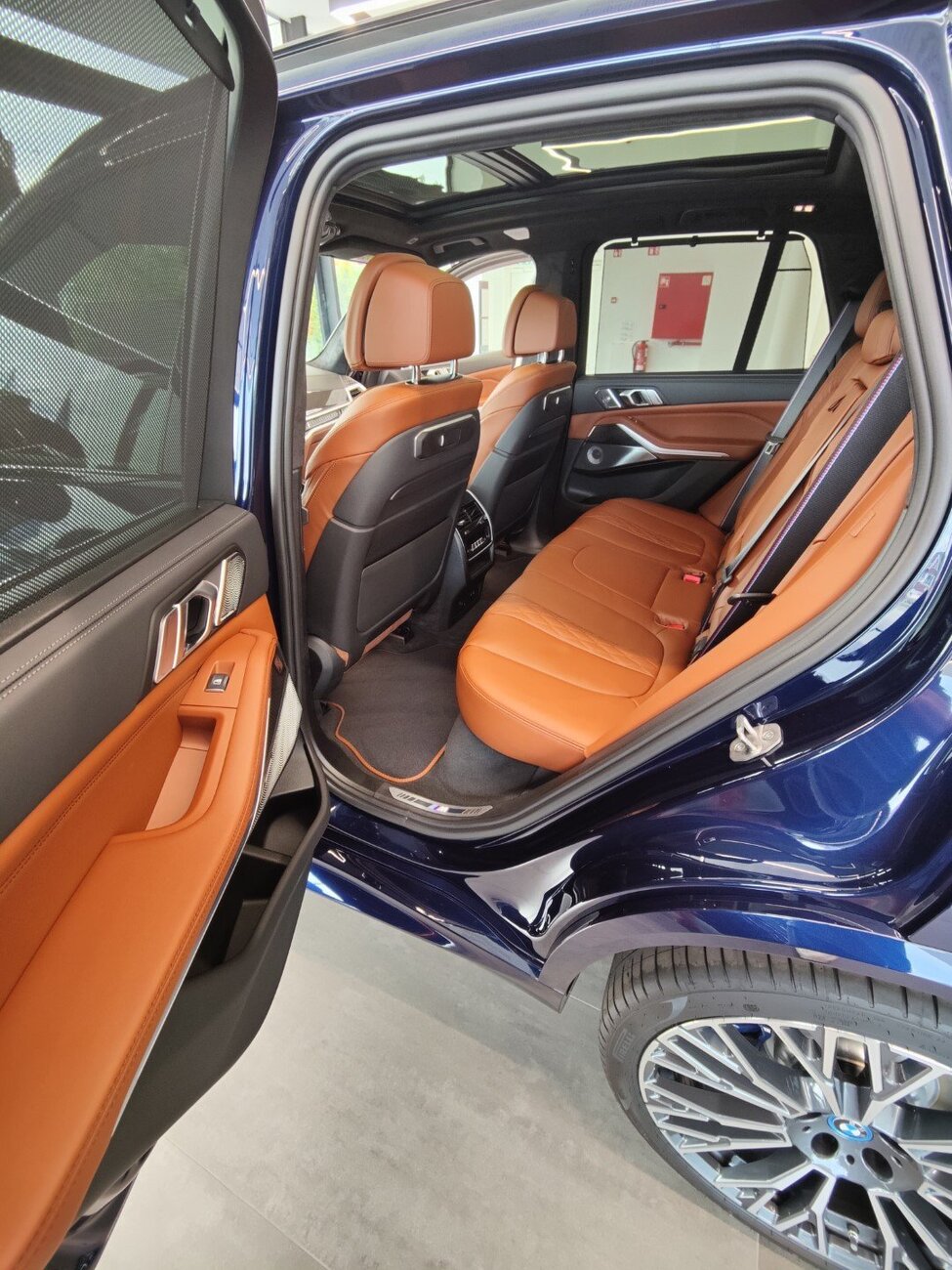 x5-blue-v1-008.jpg
