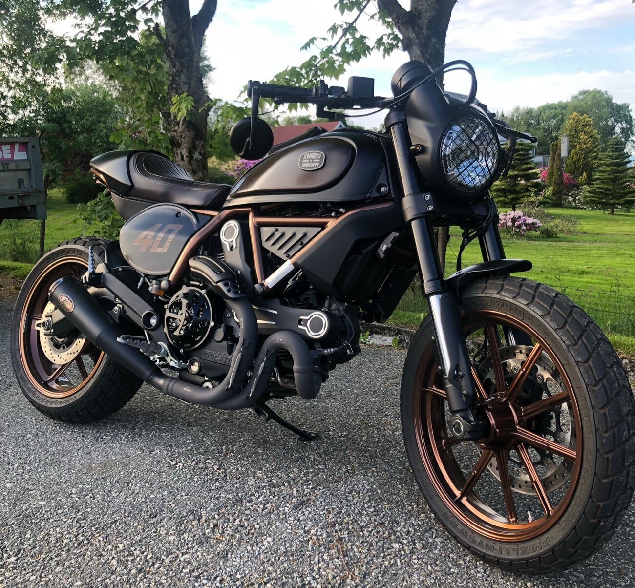 DucatiScrambler3.thumb.jpg.bda88a48bed74430f2aff8e5c1c64104.jpg