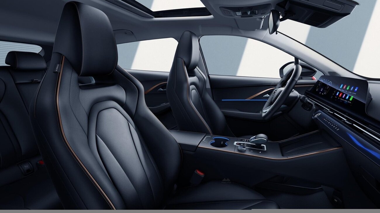 OMODA5interior.thumb.jpg.8b28a1d24f9bbcd3a46995c4a44c97c8.jpg