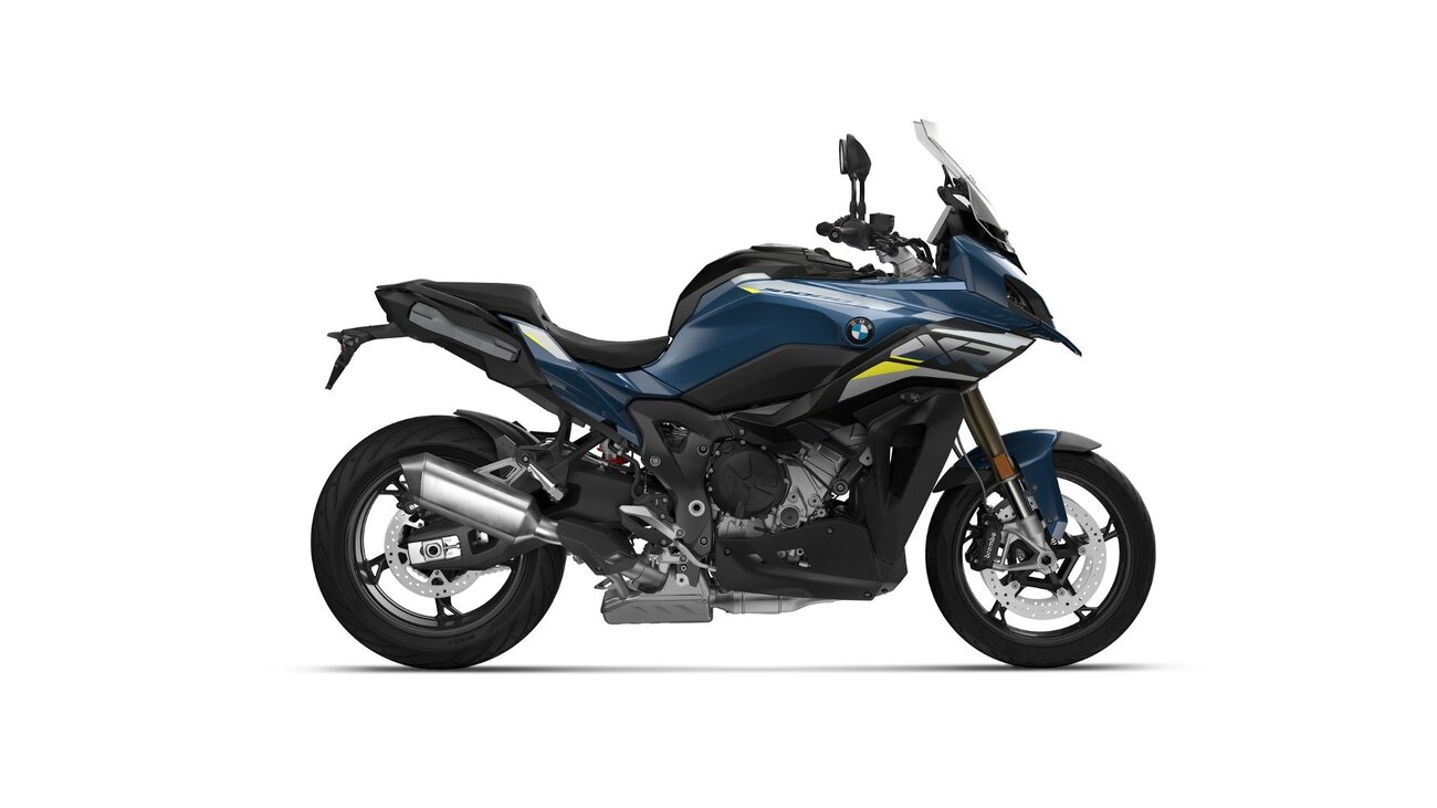 P90530524_highRes_bmw-motorrad-present.jpg