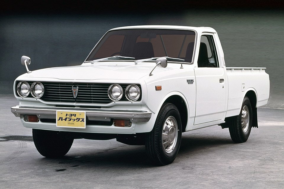 Toyota-HiLux-RN20-50thAnniv02.jpg.22a34060e7d4a3825f71447ff924182e.jpg