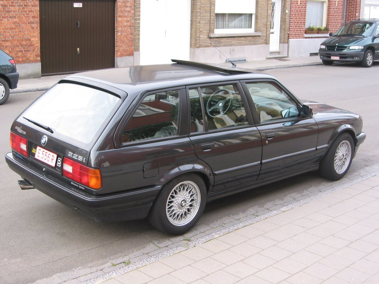 myBMW325itouringb.thumb.JPG.a0cf1a07aaafcb1f6a19318eeacde047.JPG