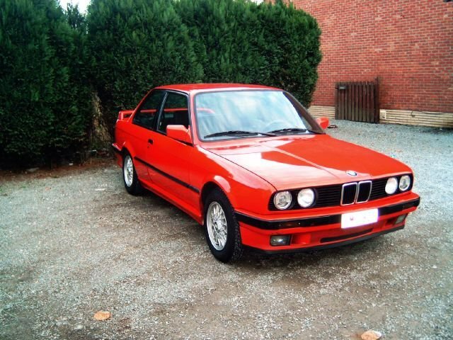bmw318is.jpg.618d397c150d185ae1a7bf73599272cc.jpg