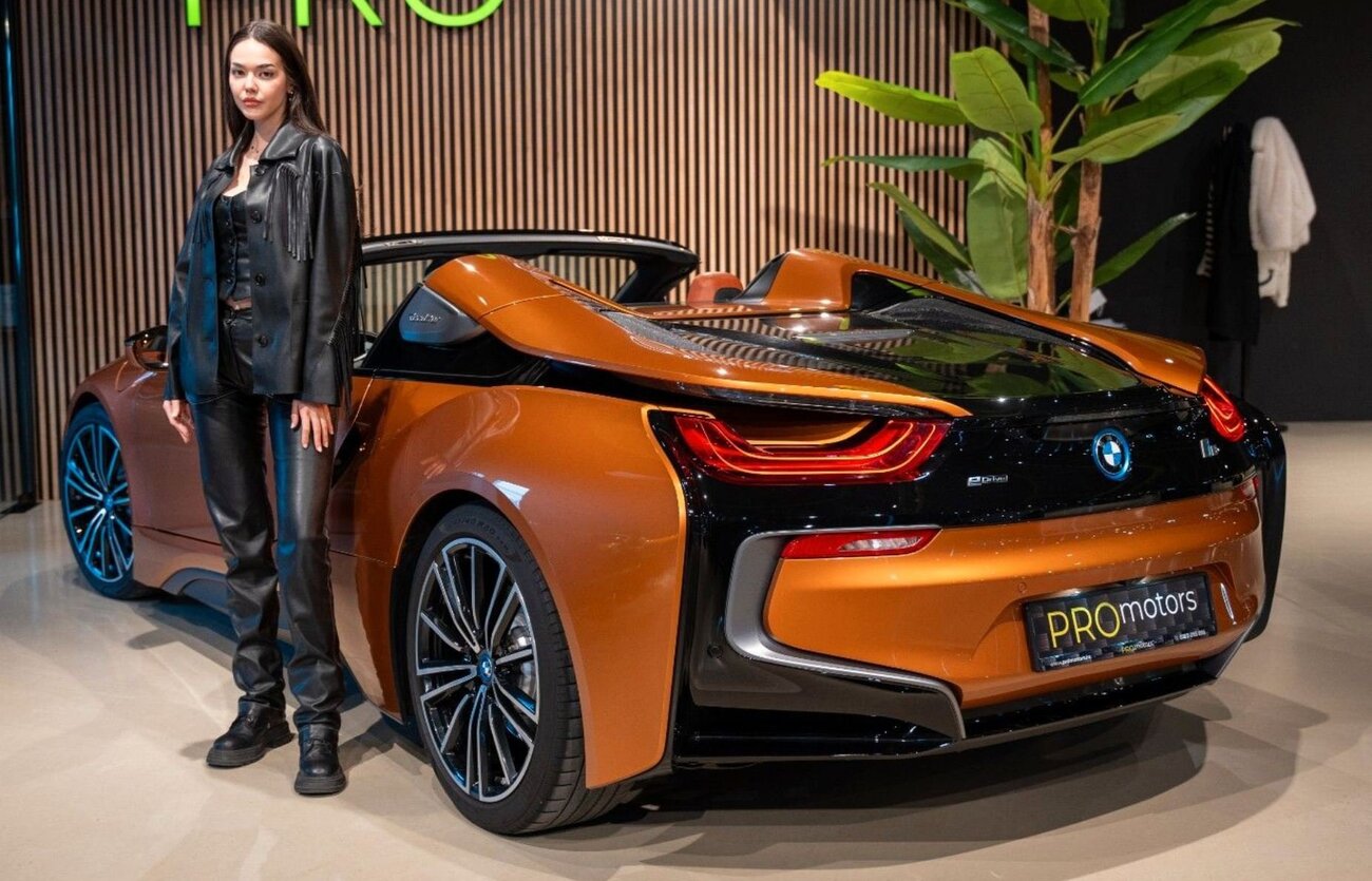 2025-03-1321_42_05-BMWi8RoadsterasCabriolet_RoadsterinOtopeniMozillaFirefox.thumb.jpg.219aaeb3c168c6989eb92f2232390959.jpg