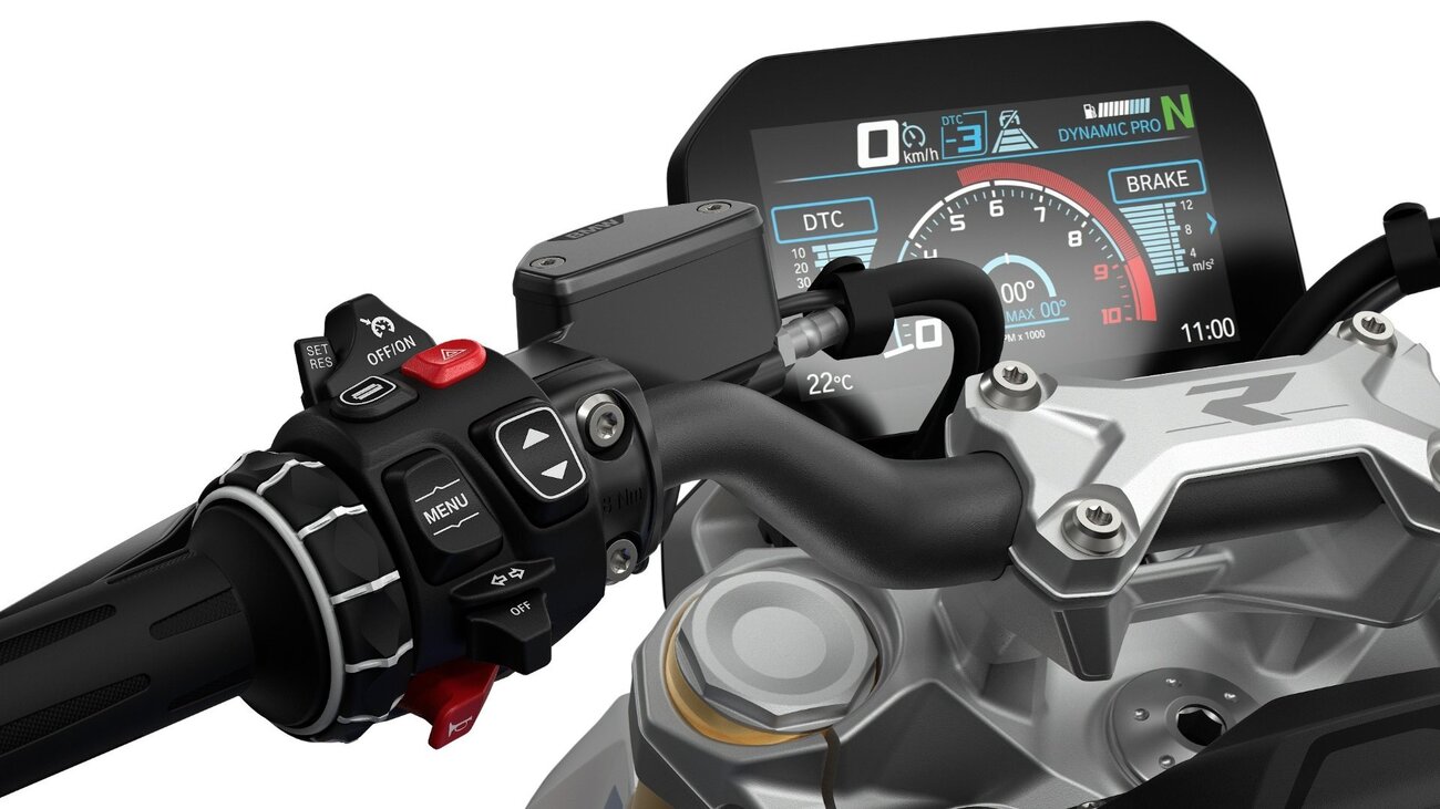 P90593413_lowRes_the-new-bmw-r-1300-r.thumb.jpg.555cbc75ff4f84435659861ce064ed04.jpg