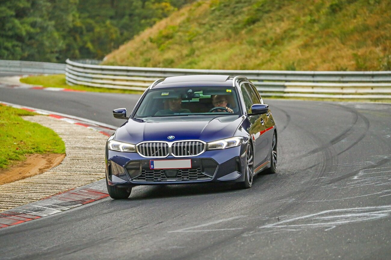 racetracker_25424483_410304.thumb.jpg.304b1d19c50bfd6de3296d9f948717ab.jpg