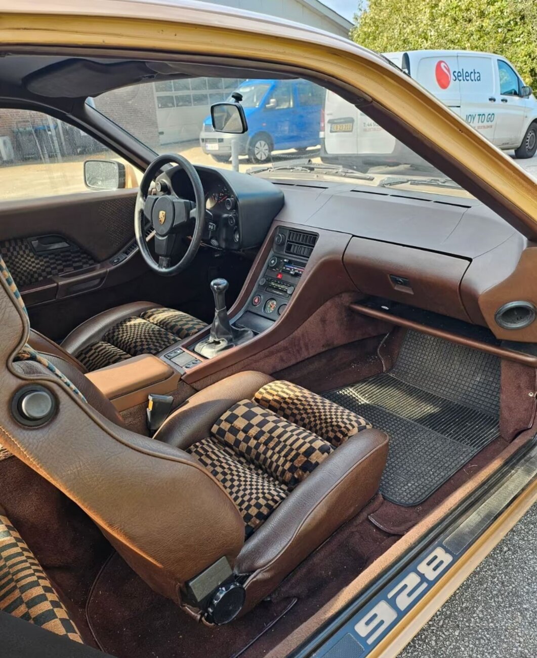 2025-11-24 17_48_20-Porsche 928 für 19.900 € — Mozilla Firefox.jpg