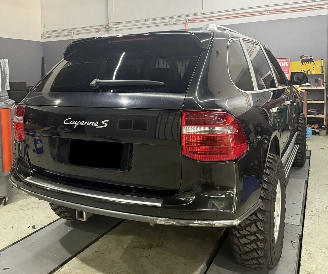 2025-12-08 20_18_27-Porsche Cayenne 957 Single Tubular Rear Bumper (Streamlined Design + T – AkiOver.jpg