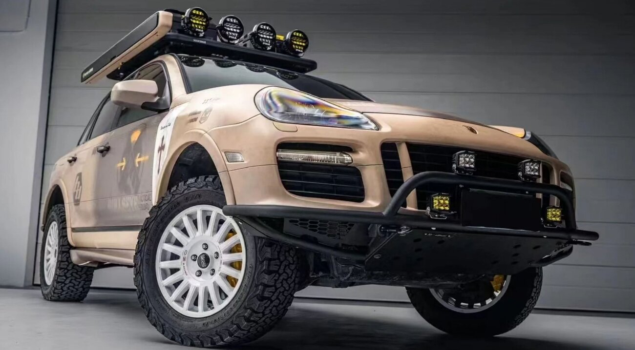2025-12-08 20_20_32-Porsche Cayenne 957 Half Height Tubular Offroad Front bumper – AkiOverland — Moz.jpg