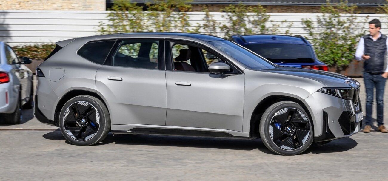 P90626449_lowRes_the-new-bmw-ix3-50-x.thumb.jpg.a5bdcb3c2e0086f86bb42befc6a96f24.jpg